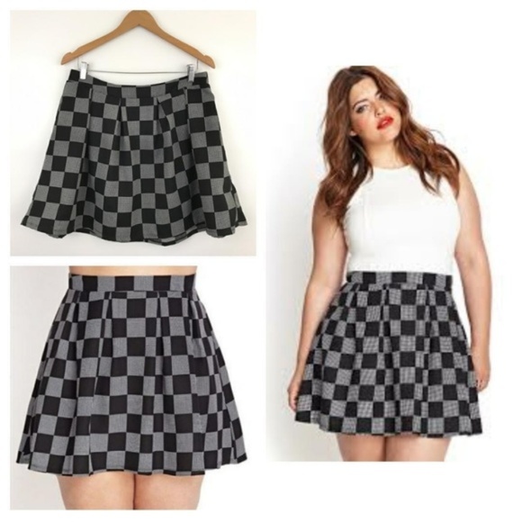 Forever 21 Dresses & Skirts - *$3 FOR $15* NEW Checkered Print Skater Skirt